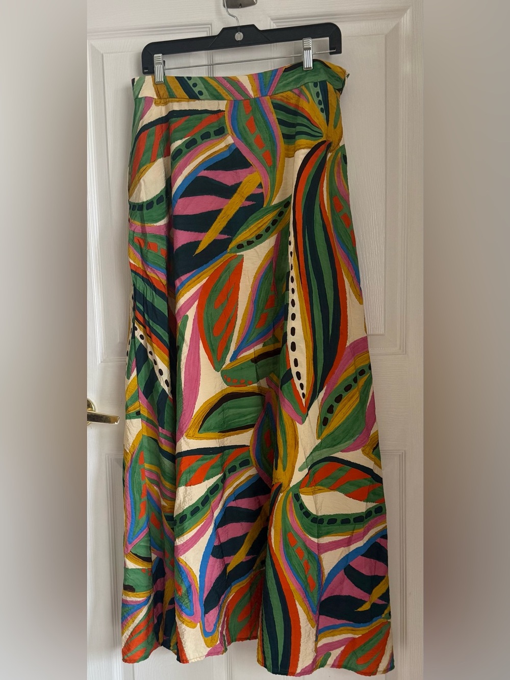 Micas Printed A-Line Maxi Skirt in Multicolor Leaf Pattern Boho Vibe Size L